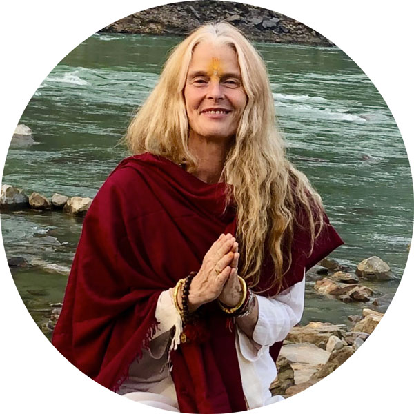 nourishing-life-dr-saraswati-profile-pic-river-yoga-yatra