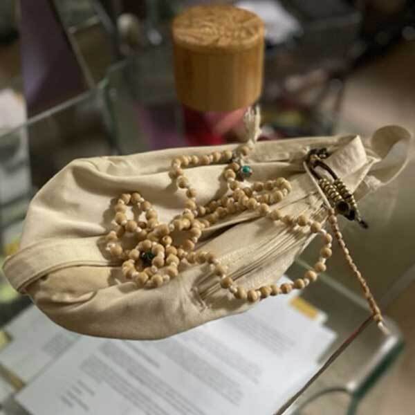 nourishing-life-yoga-meditation-chakra-light